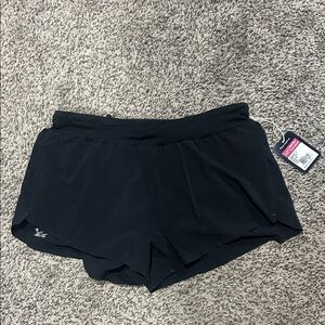 Rabbit FKT 2.5” Shorts NWT